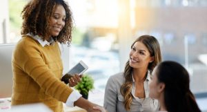 O atendimento é uma ótima forma de fidelizar o cliente.